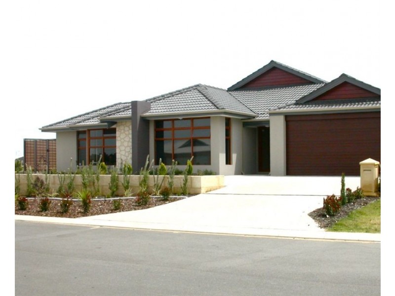 3 Baumea Turn, Hammond Park WA 6164