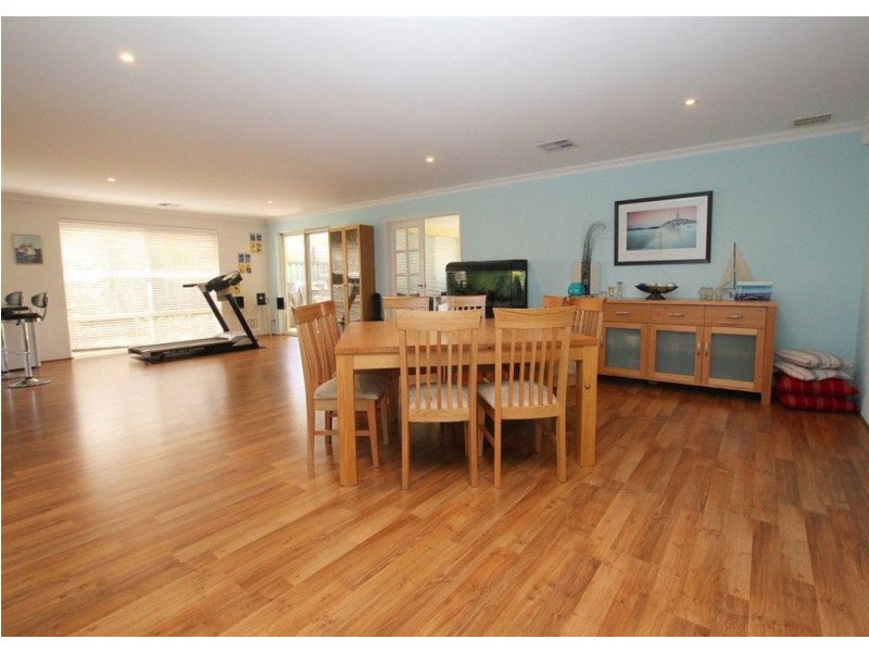 10 Cape Le Grand Avenue, Aubin Grove WA 6164