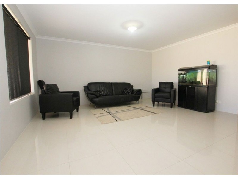 418 Wentworth Parade, Success WA 6164