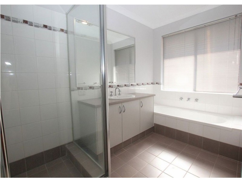 418 Wentworth Parade, Success WA 6164