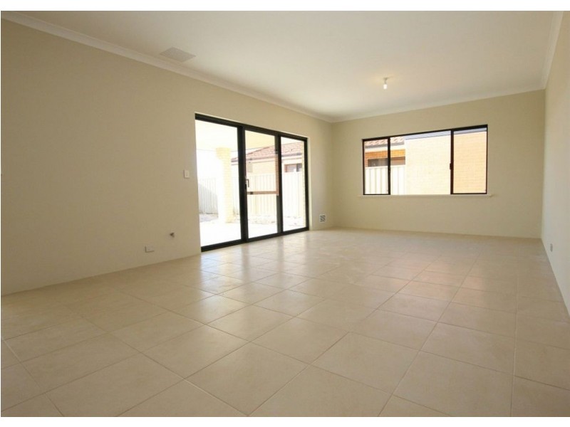22A Halcyon Way, Atwell WA 6164