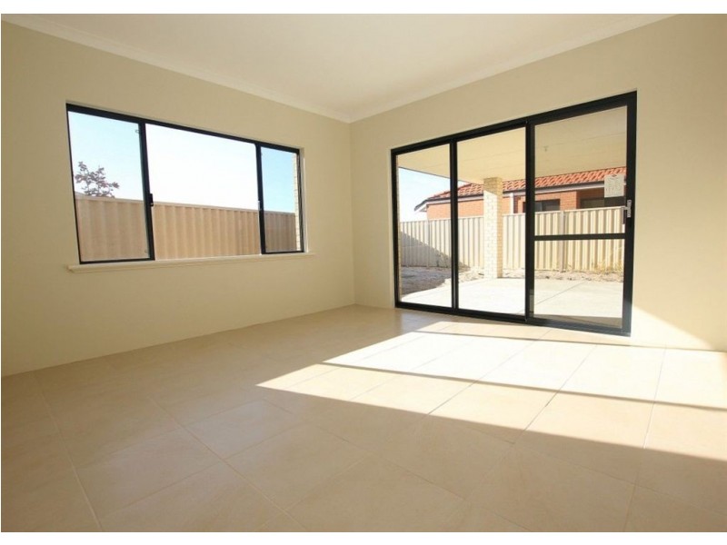 22A Halcyon Way, Atwell WA 6164
