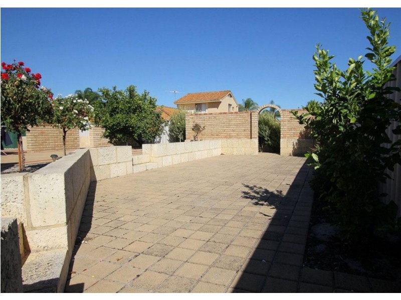 13 Manitoba Place, Success WA 6164