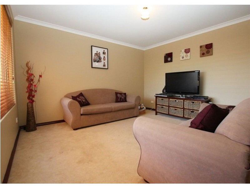 4 Moroso Pass, Success WA 6164