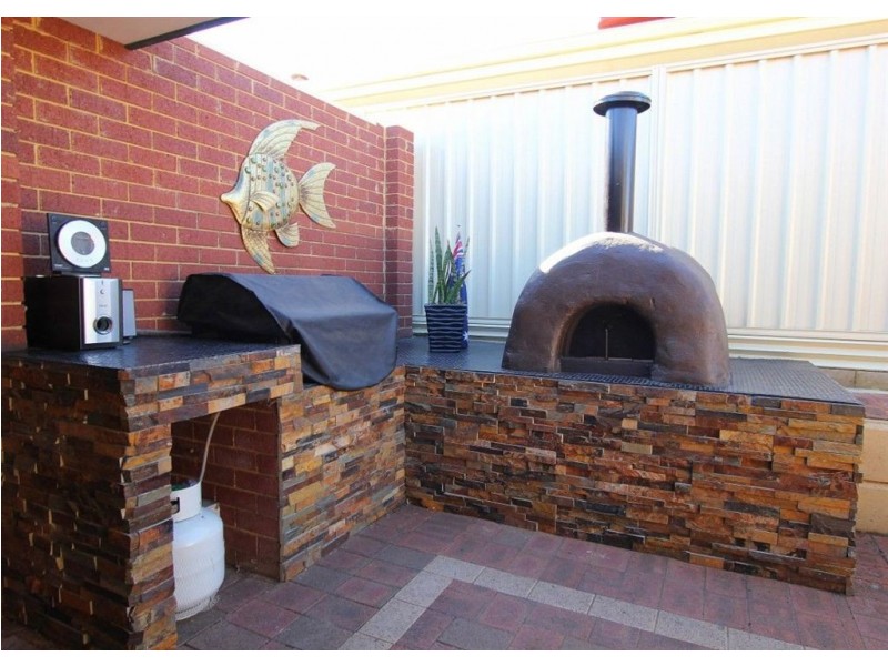 4 Moroso Pass, Success WA 6164