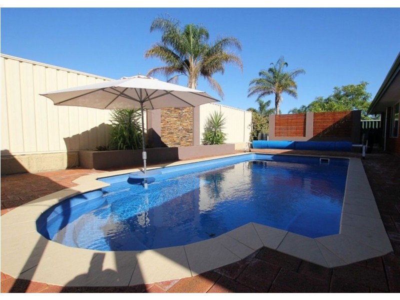 4 Moroso Pass, Success WA 6164