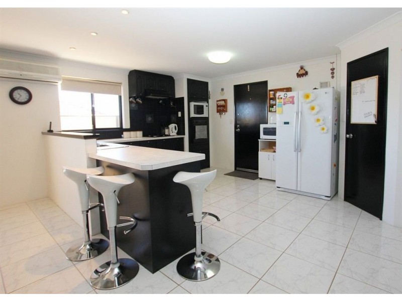 28 Marraboor Place, Success WA 6164