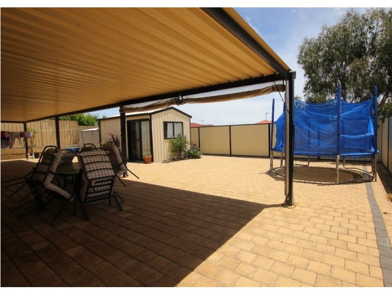 28 Marraboor Place, Success WA 6164