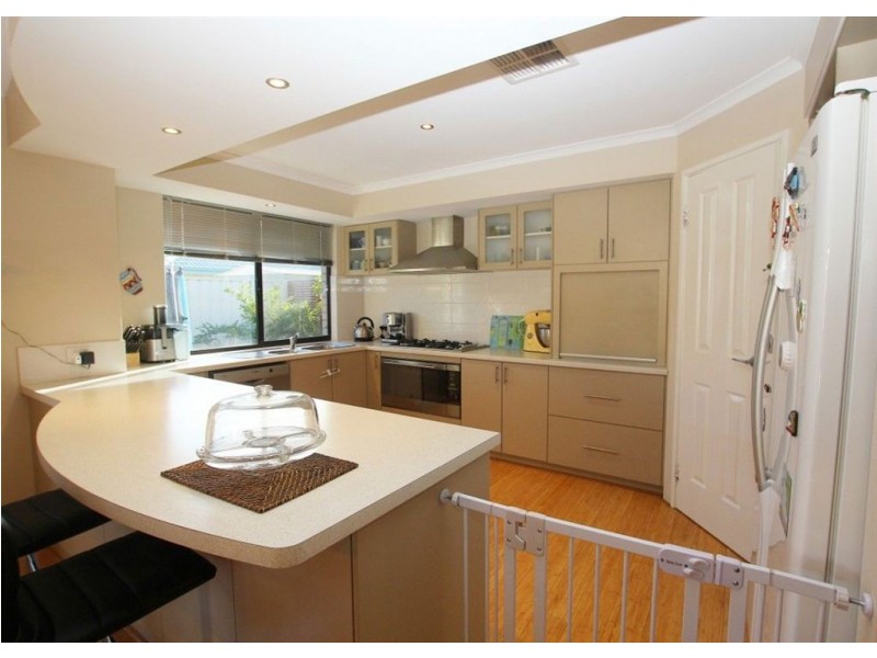 3 Suttor Drive, Success WA 6164