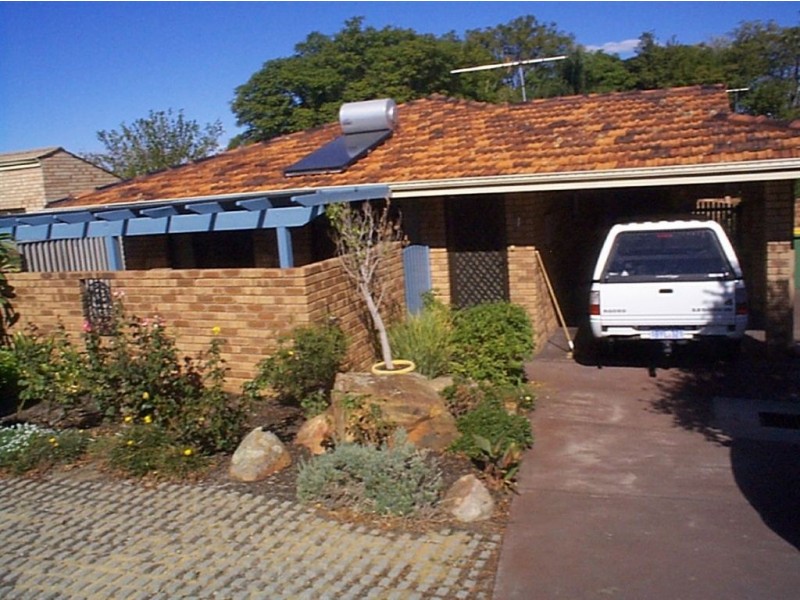 1/16 Hammad Street, Palmyra WA 6157