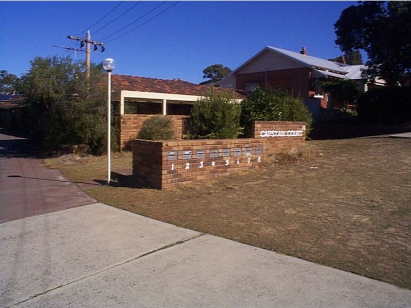 1/16 Hammad Street, Palmyra WA 6157