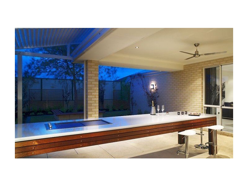 55 Macquarrie Boulevard, Hammond Park WA 6164