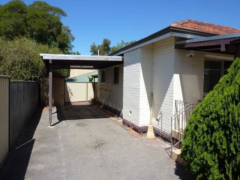 86 Leach Highway, Wilson WA 6107