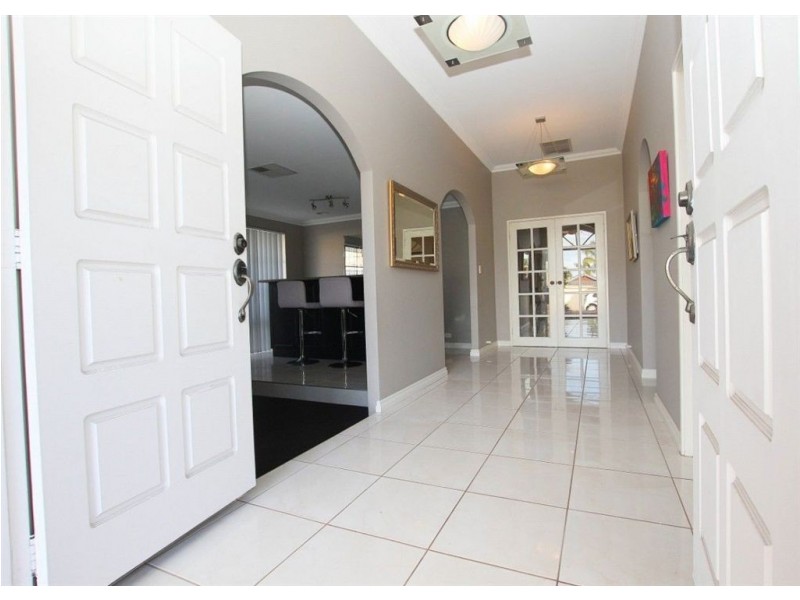 17 Rosehill Court, Atwell WA 6164