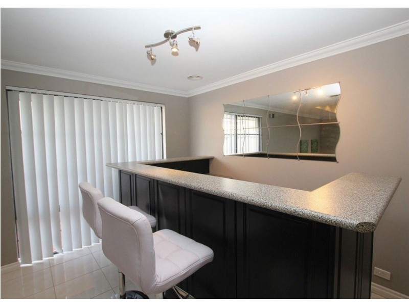17 Rosehill Court, Atwell WA 6164