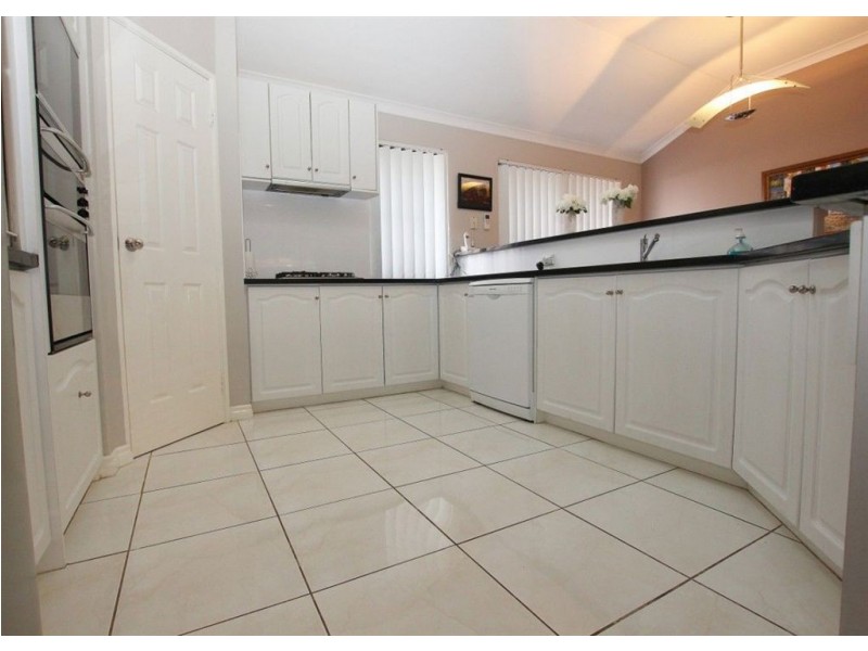 17 Rosehill Court, Atwell WA 6164
