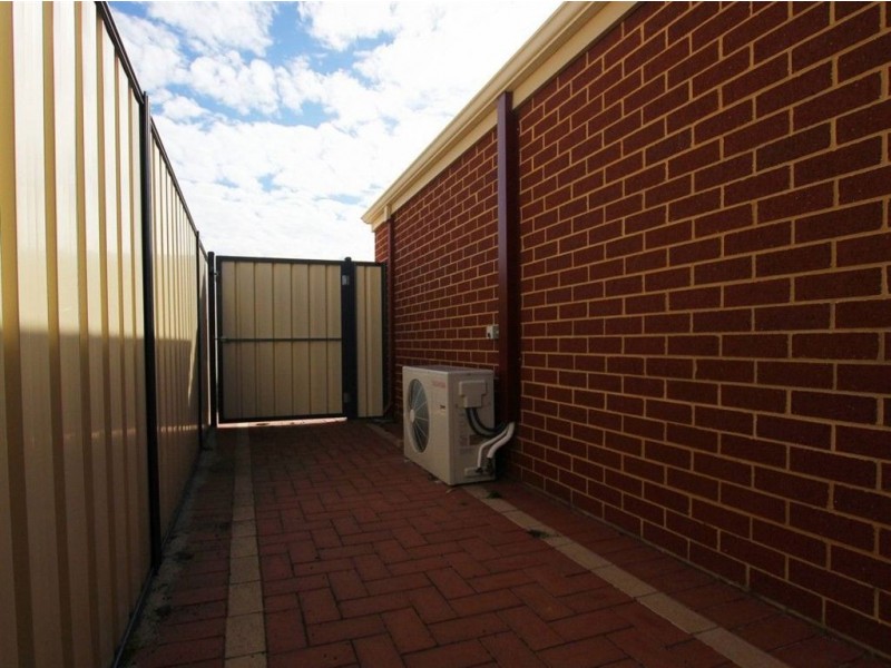 5 Abilene Link, Success WA 6164