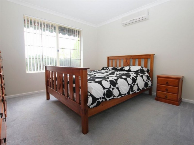 13 Seabrook Place, Success WA 6164