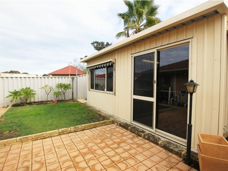 13 Seabrook Place, Success WA 6164