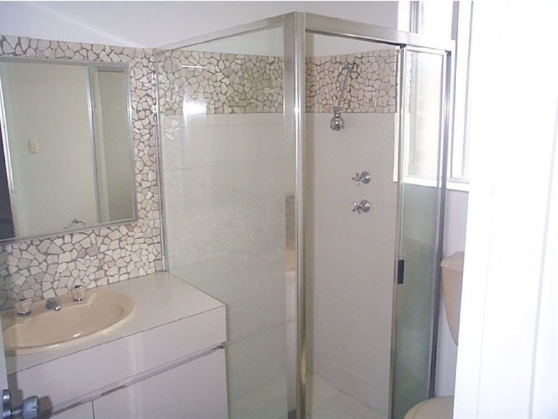 1/7 Loris Way, Kardinya WA 6163