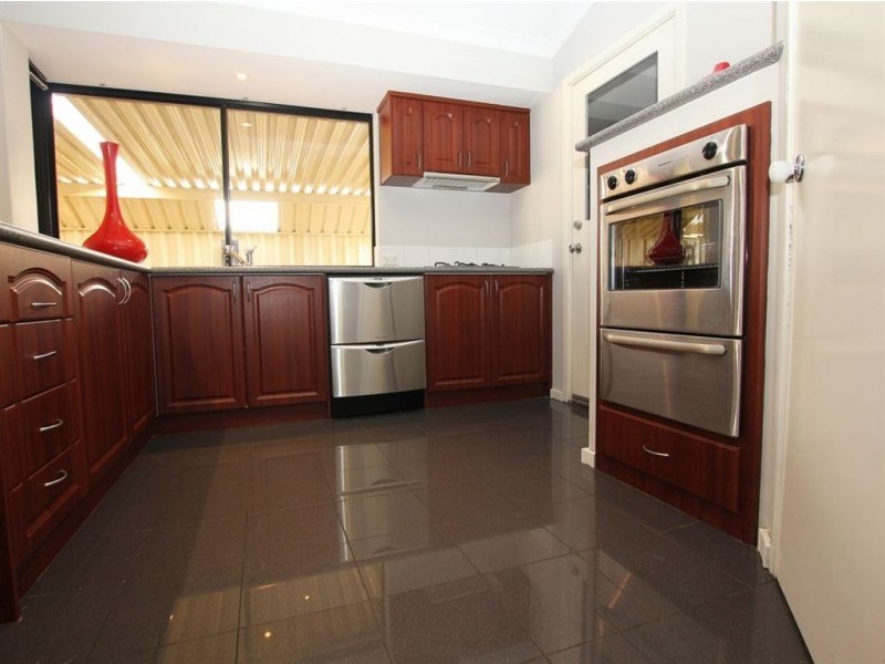 4 Marav Court, Success WA 6164