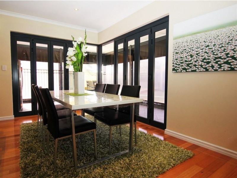 62 Carnegie Parade, Success WA 6164