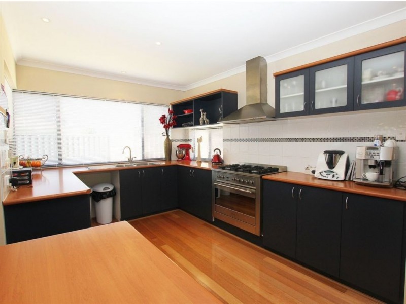 62 Carnegie Parade, Success WA 6164