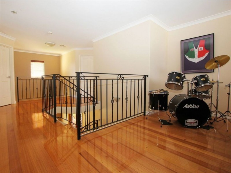 62 Carnegie Parade, Success WA 6164
