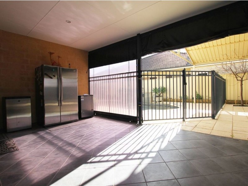 62 Carnegie Parade, Success WA 6164