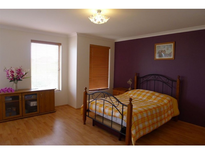 7 Spelthorne Way, Wellard WA 6170