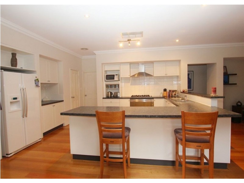 27 Chivalry Way, Atwell WA 6164
