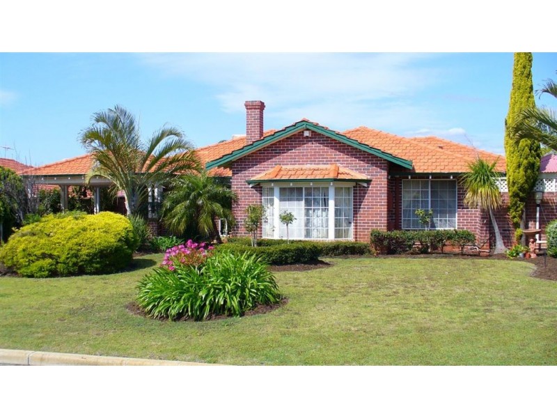 61 Ten Seldam Circle, Winthrop WA 6150