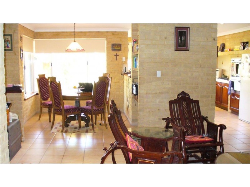 61 Ten Seldam Circle, Winthrop WA 6150