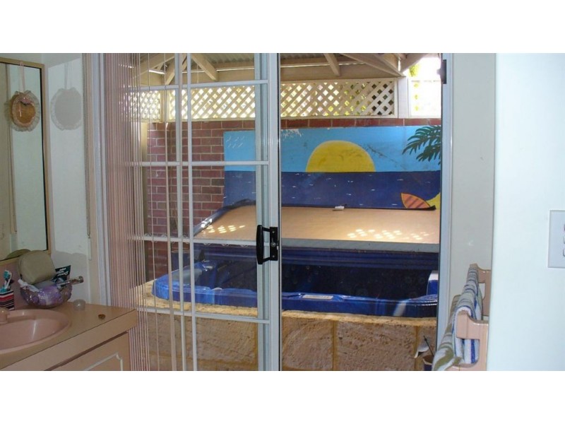 61 Ten Seldam Circle, Winthrop WA 6150