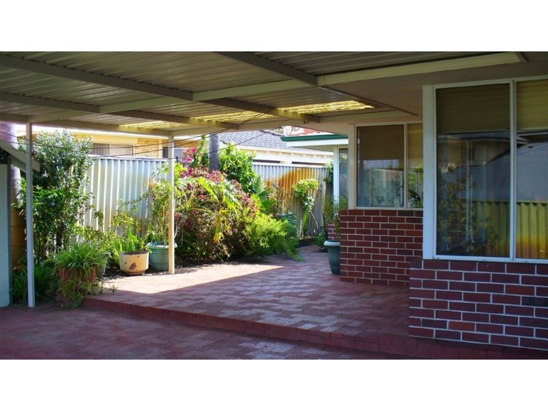 61 Ten Seldam Circle, Winthrop WA 6150