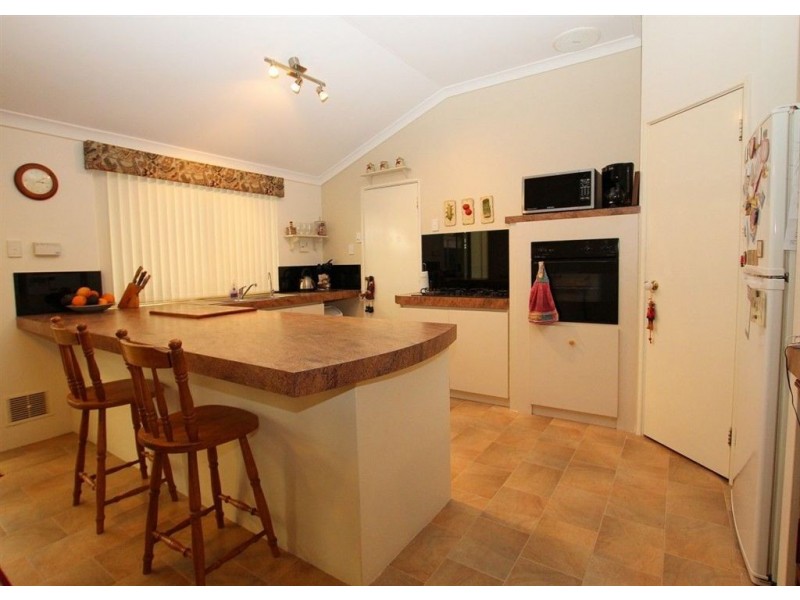 32 Folland Parade, Atwell WA 6164