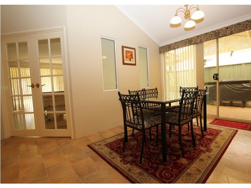 32 Folland Parade, Atwell WA 6164