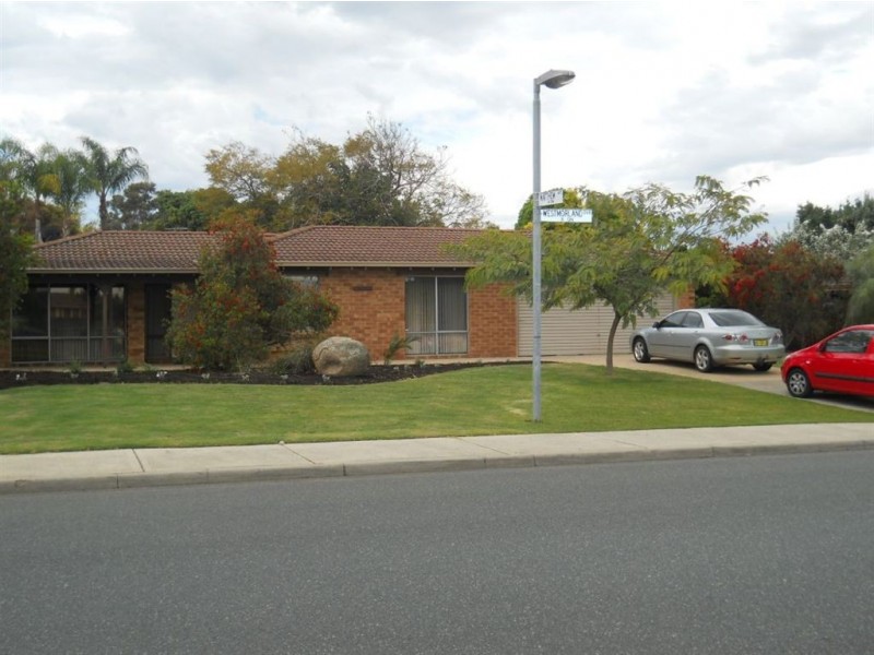 11 Westmorland Drive, Leeming WA 6149