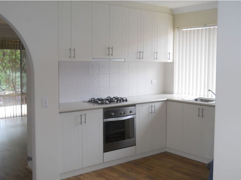 11 Westmorland Drive, Leeming WA 6149