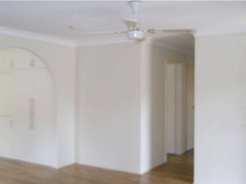 11 Westmorland Drive, Leeming WA 6149