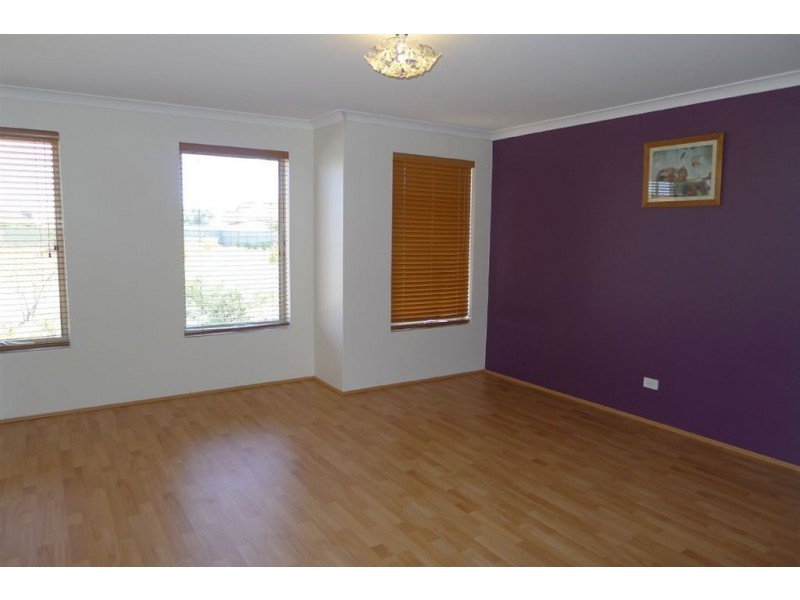 7 Spelthorne Way, Wellard WA 6170