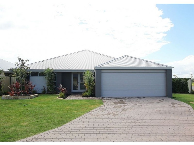 59 Macquarie Boulevard, Hammond Park WA 6164