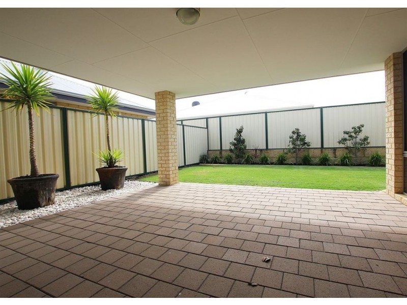 59 Macquarie Boulevard, Hammond Park WA 6164