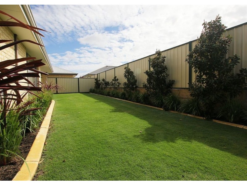 59 Macquarie Boulevard, Hammond Park WA 6164