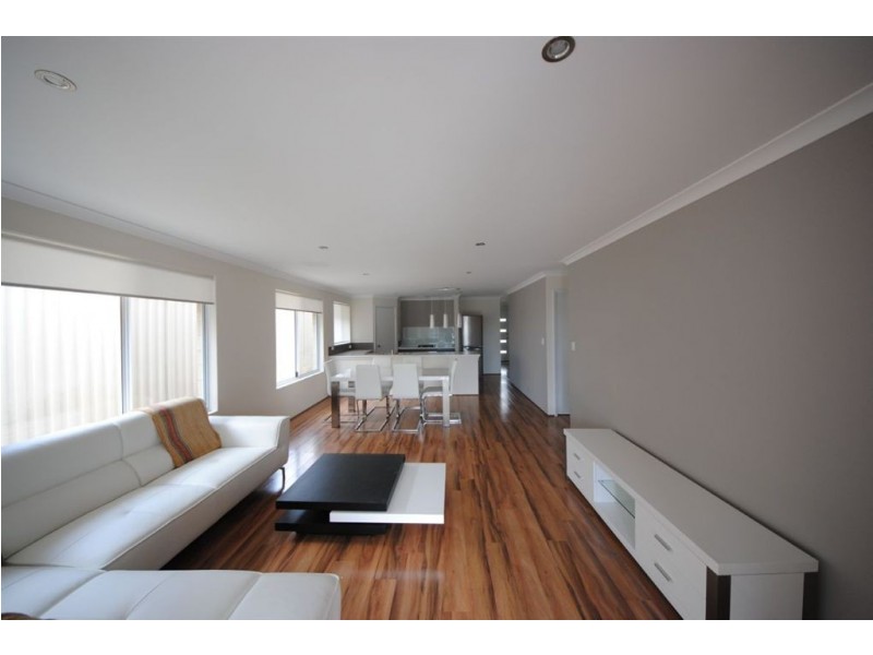 5 Terrene Lane, O’connor WA 6163