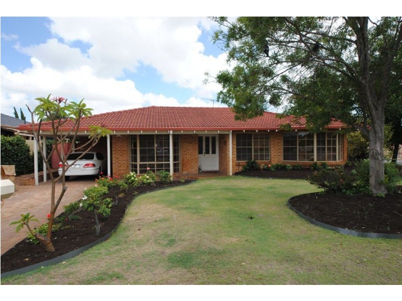 33 Envall Way, Leeming WA 6149