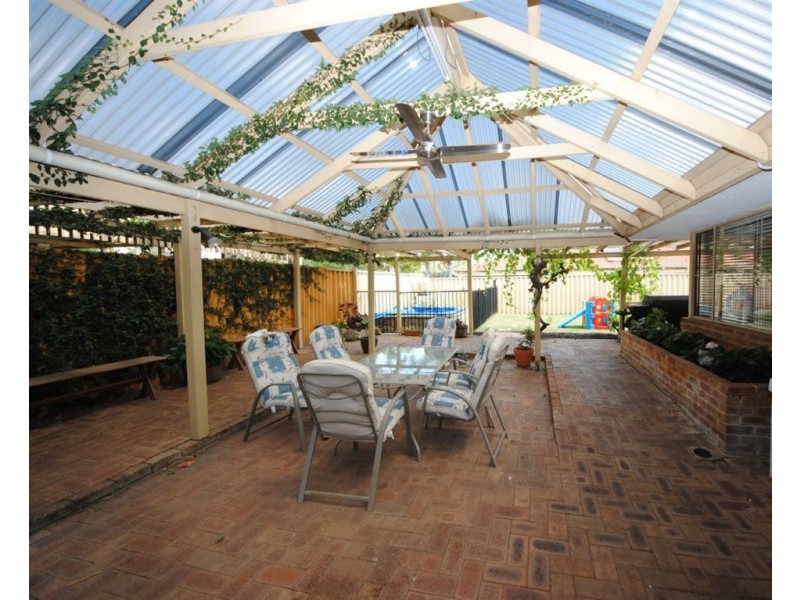 33 Envall Way, Leeming WA 6149