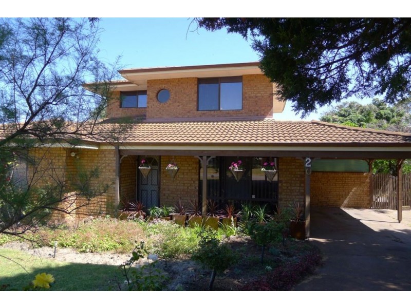 2 Stainton Place, Leeming WA 6149