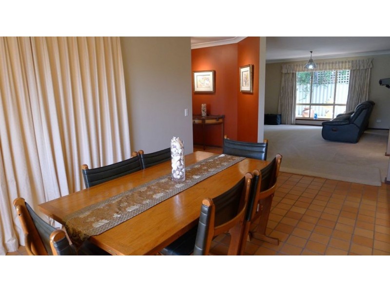5 Allard Place, Leeming WA 6149
