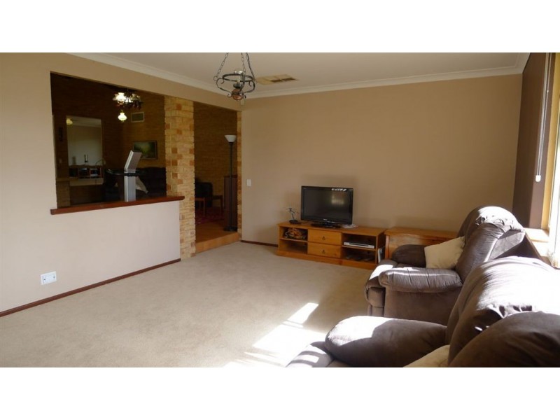 5 Allard Place, Leeming WA 6149